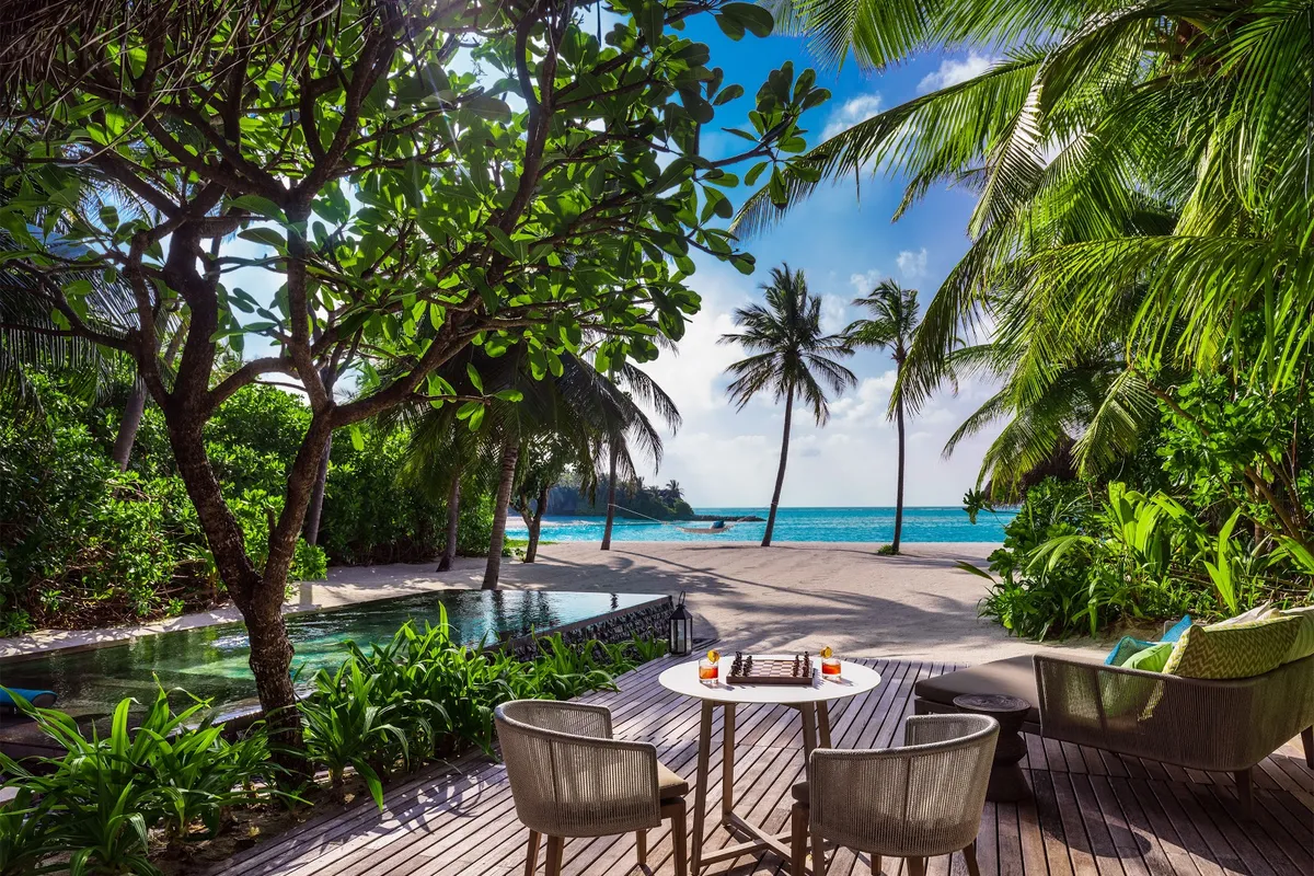 One&Only vs Cheval Blanc Maldives: Ultimate Luxury Compared