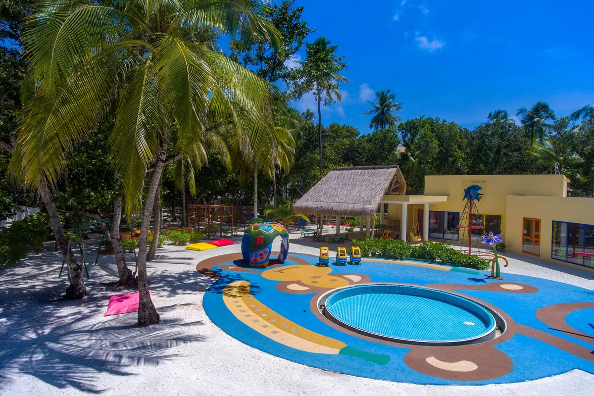 Emerald Maldives Resort & Spa Fasmendhoo Review: Your Definitive Guide to Luxury in Raa Atoll