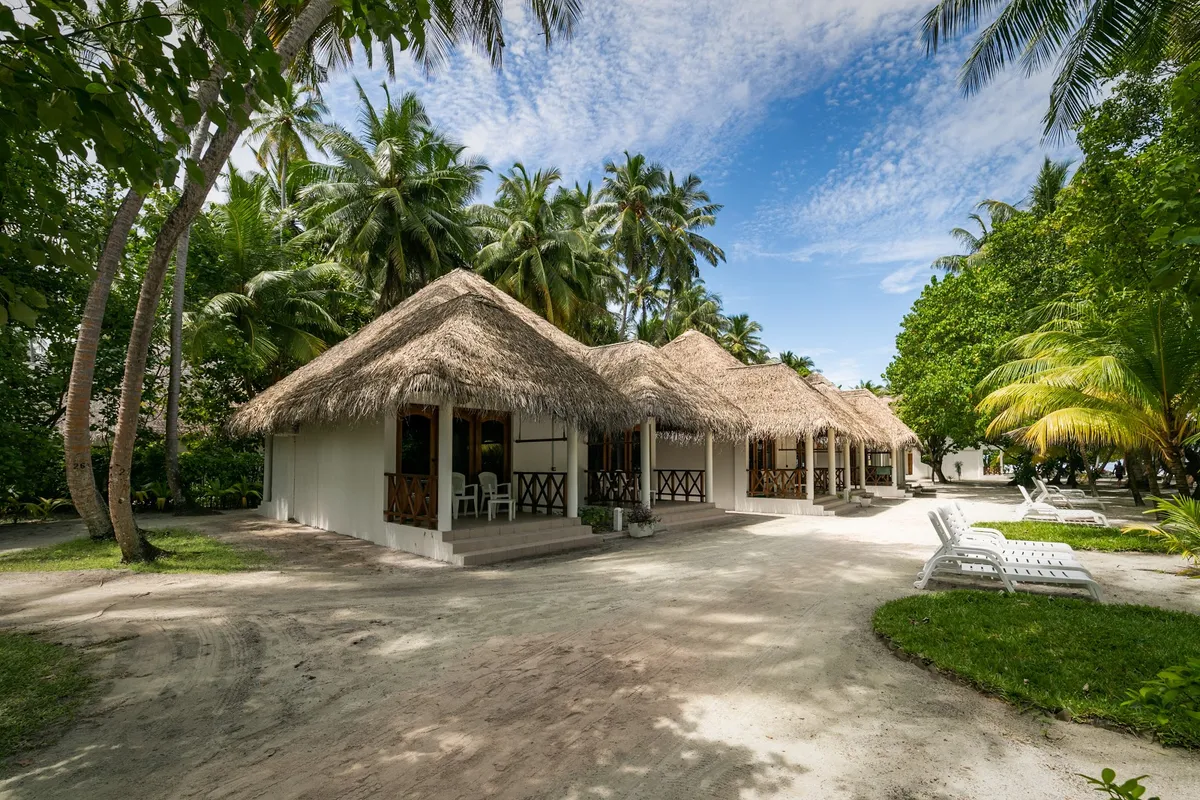 Fihalhohi Maldives Review: Your Ultimate Guide to a 4-Star South Malé Atoll Gem