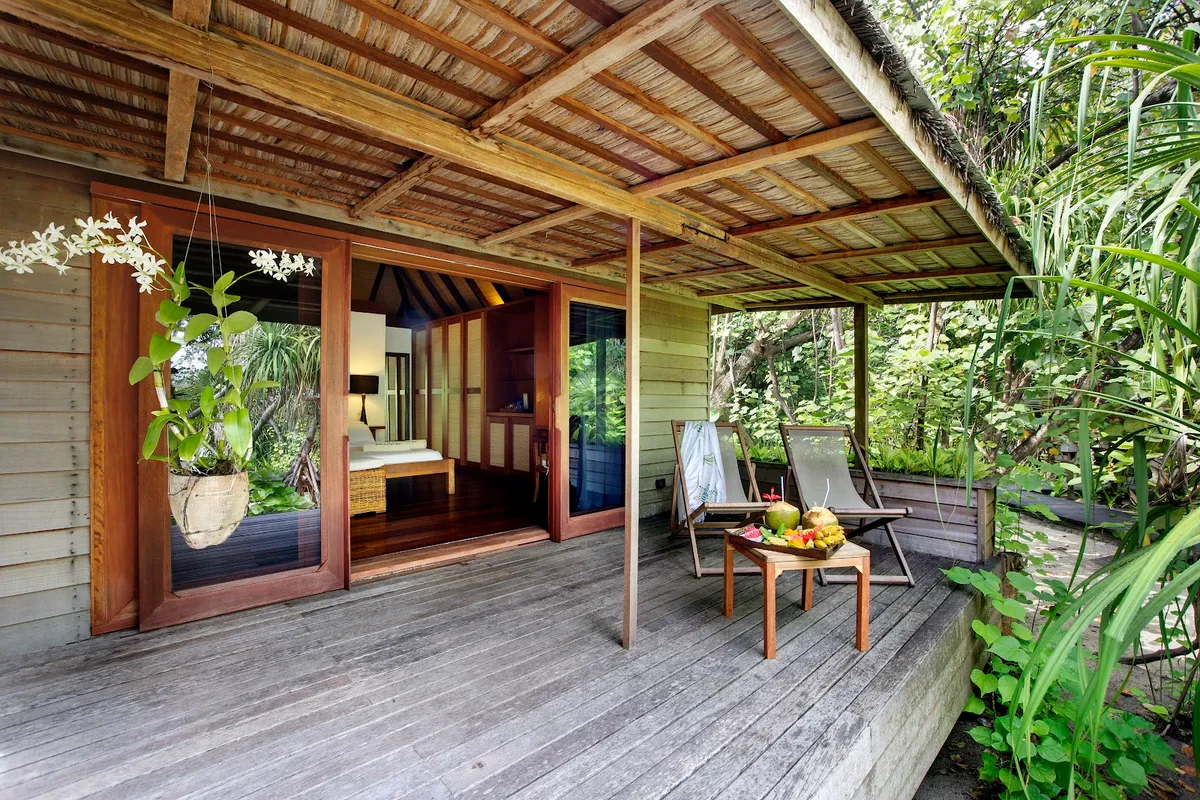 Gangehi Island Resort Review: Your Ultimate Guide to a Maldivian Paradise