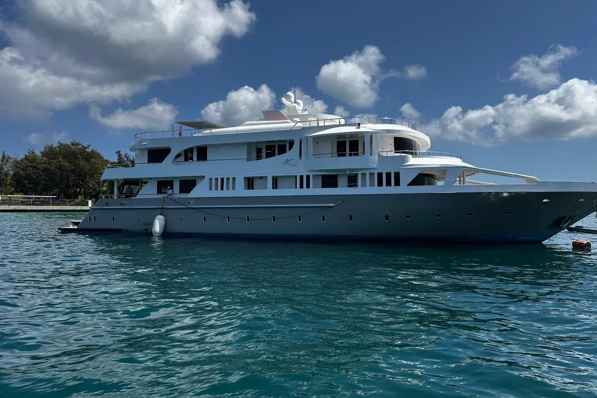 Sun Cruiser (Karma Fushi) Maldives