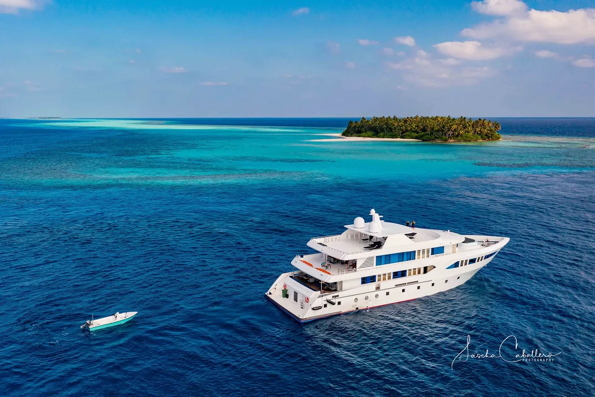 The Maldive Mosaique (Dream Maldives) - The Ultimate Group