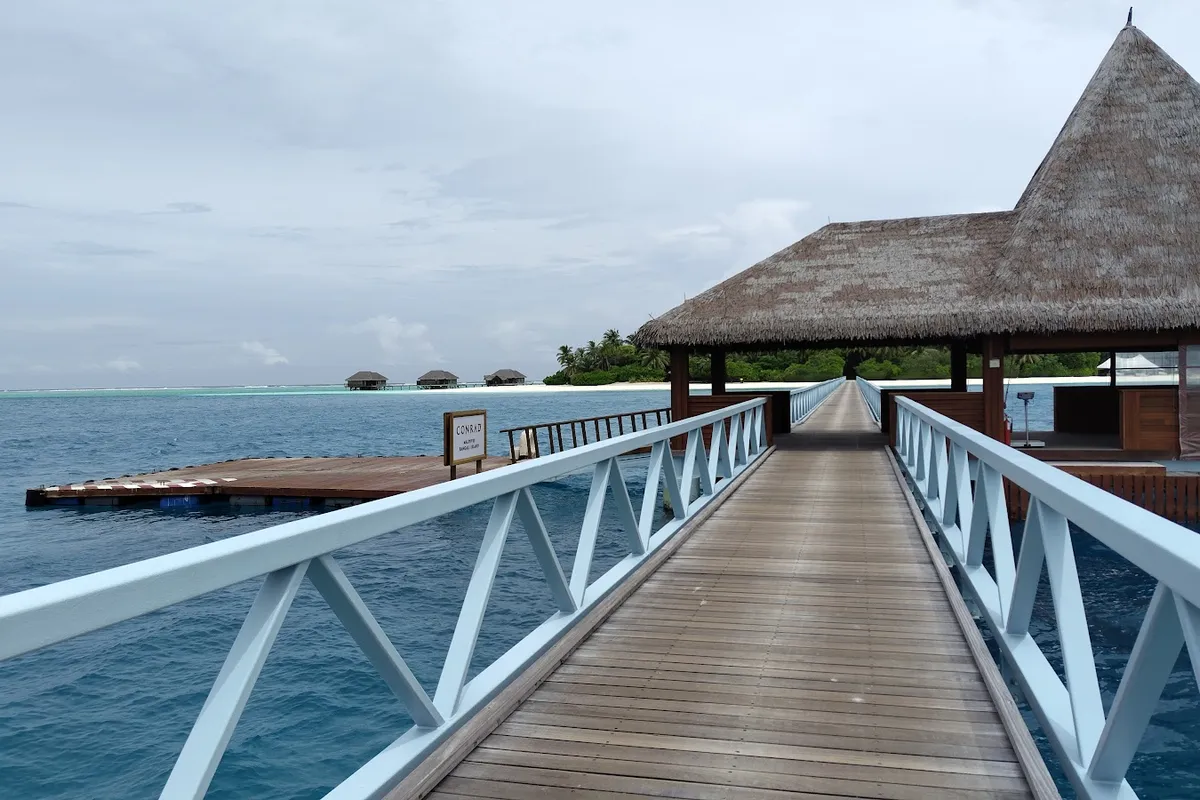 Flights from Poland to Maldives: Polish Traveler Guide (Loty Polska-Malediwy) - Maldives travel guide