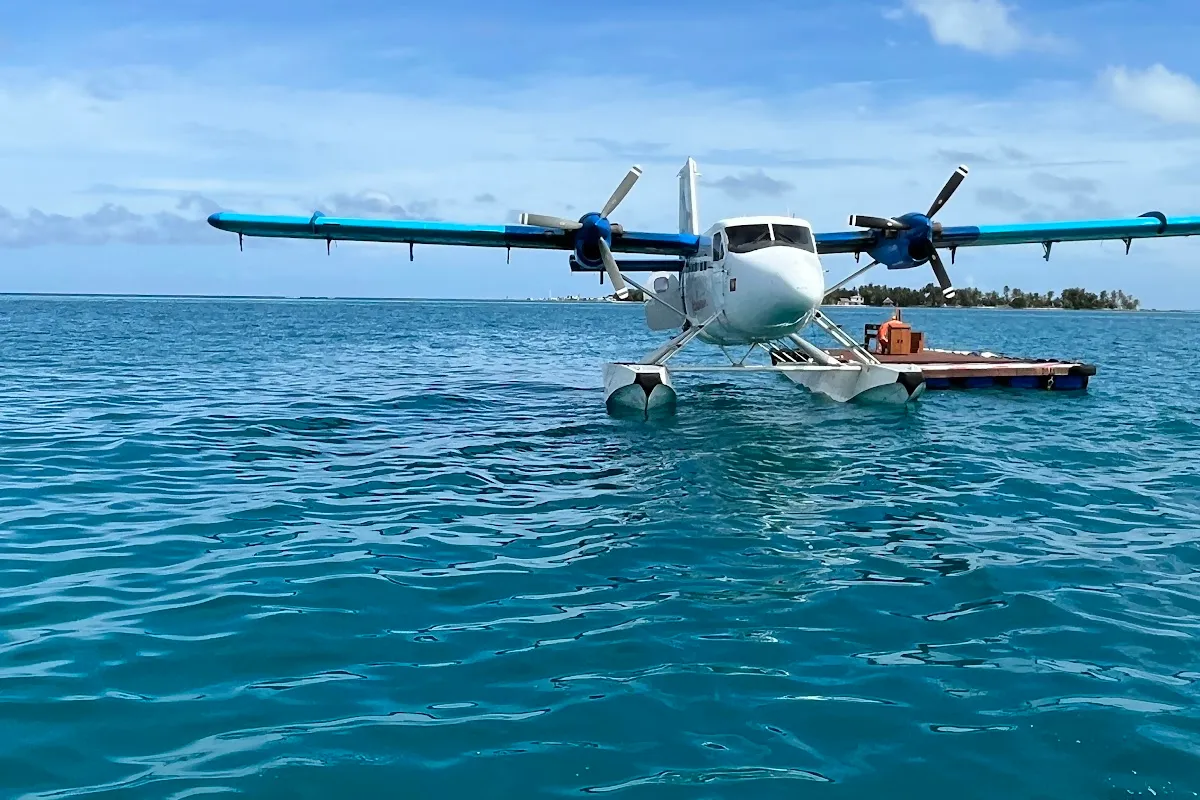 Flights from UK to Maldives: Routes, Airlines & Prices - Maldives travel guide