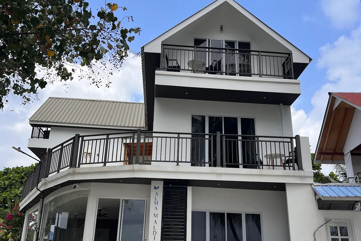 Alma Maldiva Guesthouse Maamigili