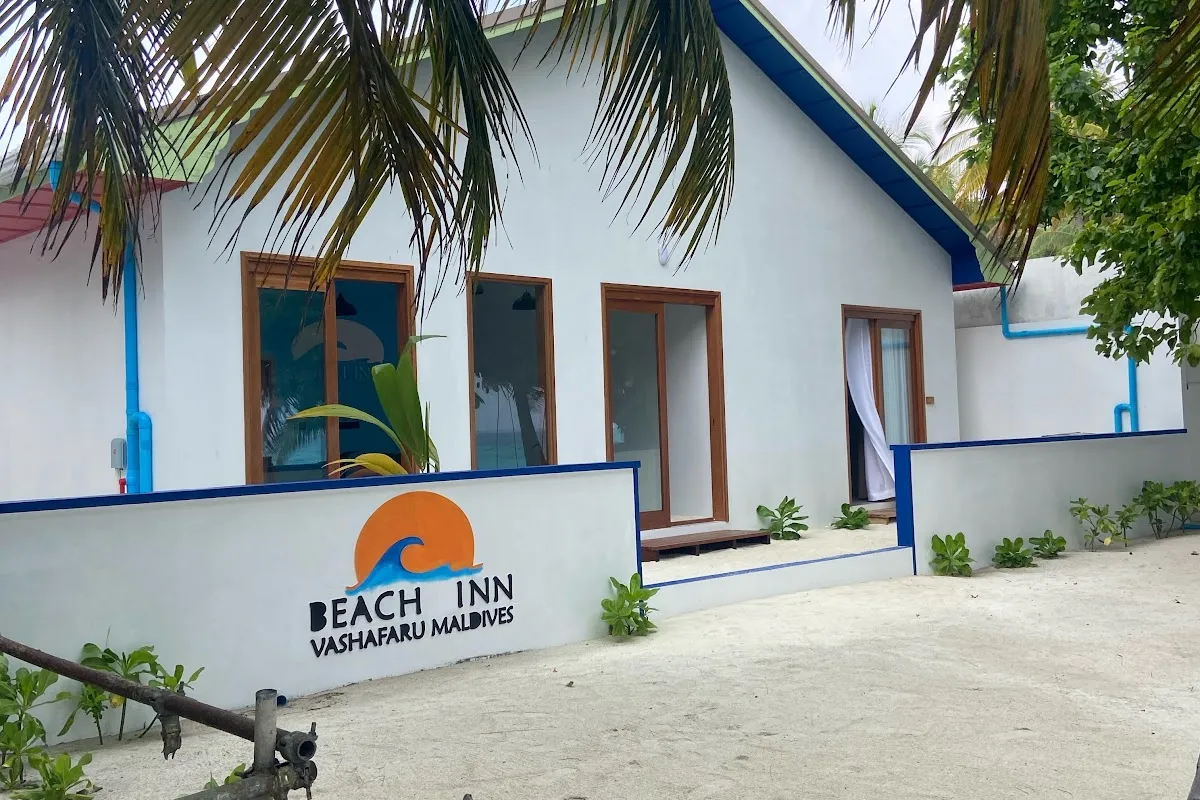 Beach Inn Vashafaru Travel Guide
