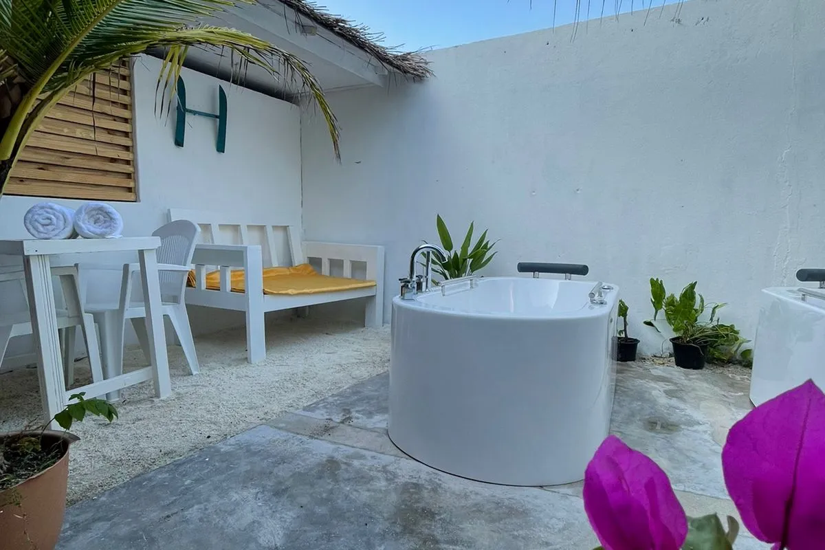 Dhiffushi Island Villa