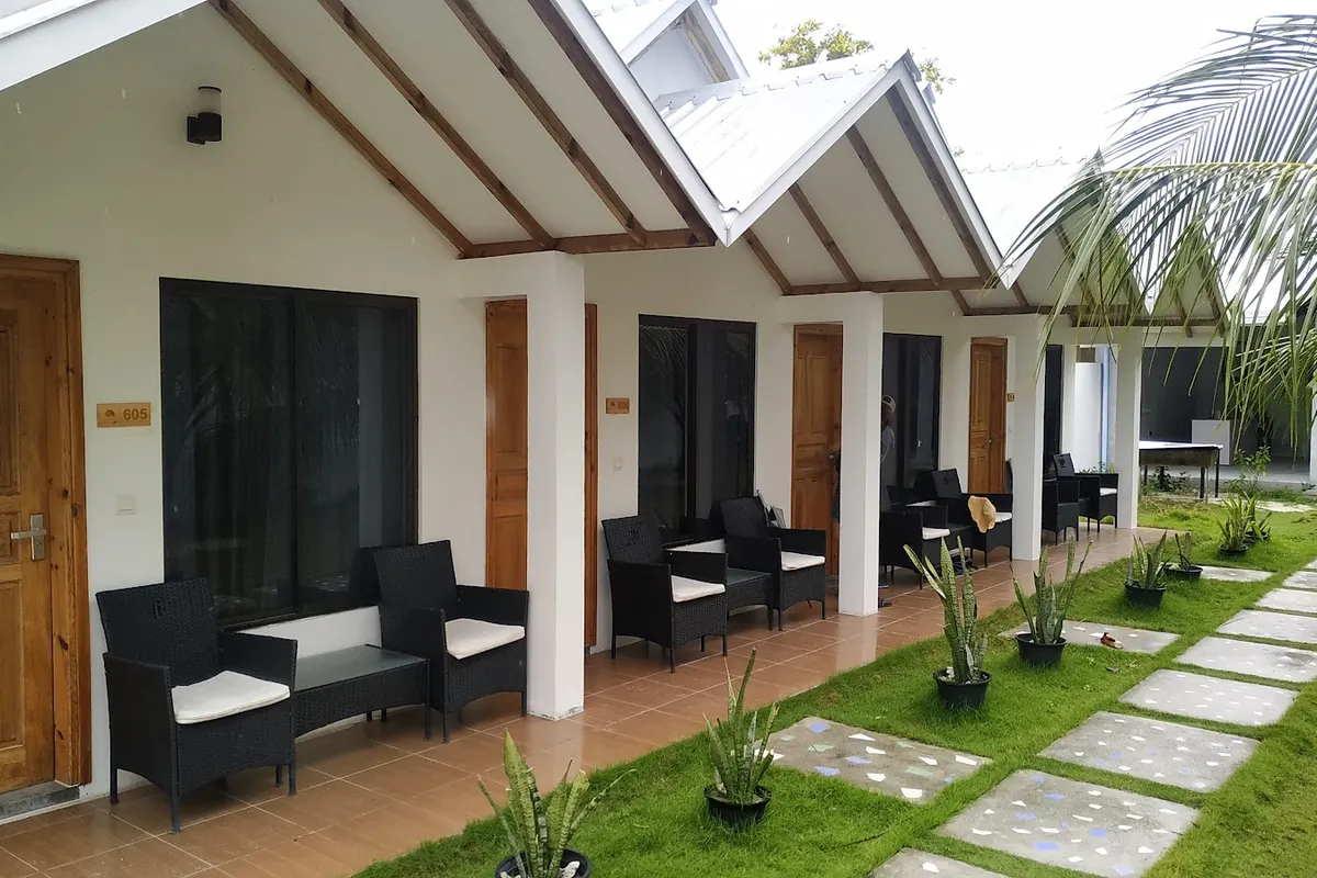 Holiday Cottage Thoddoo — Maldives guesthouse