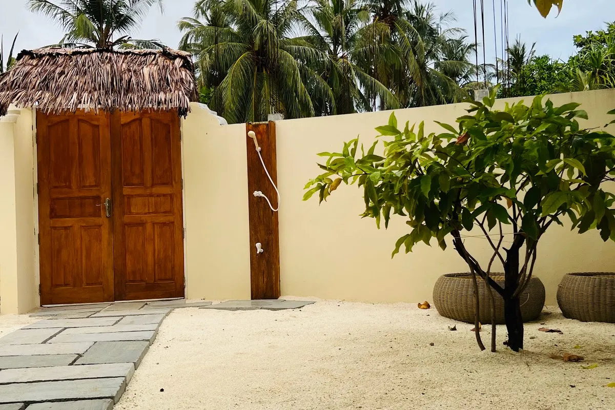 Omadhoo Coral View Inn