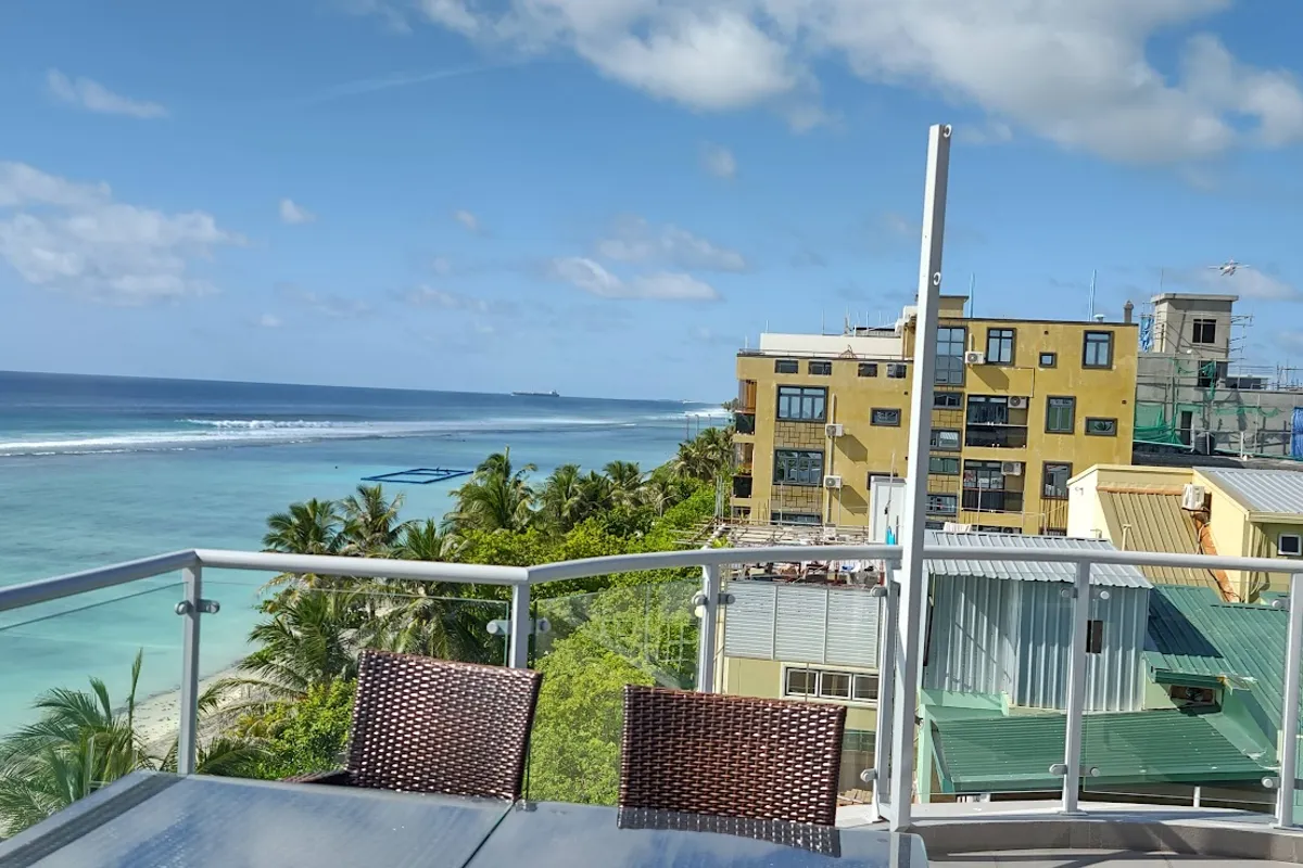 Paralian Hulhumale' Travel Guide