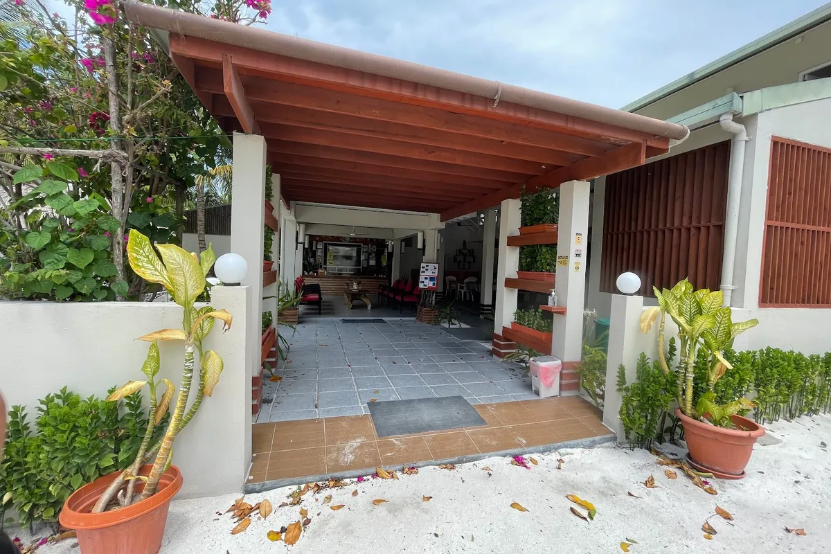 TME Retreats Dhigurah