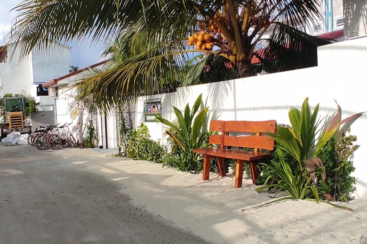 Vegas Thoddoo Maldives