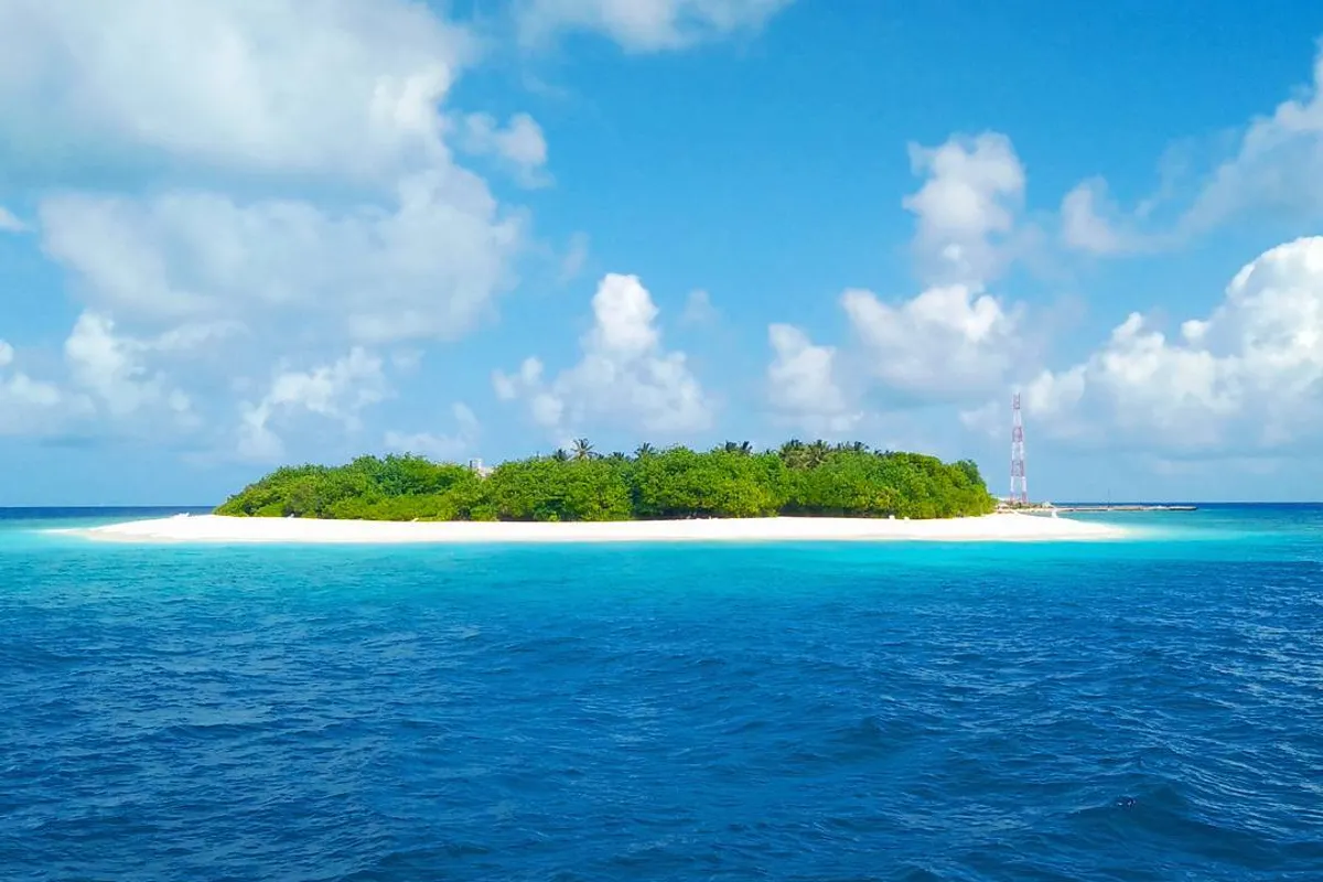 Ukulhas - Maldives local island