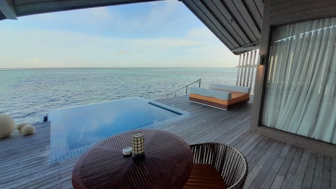 Overwater Villa Sunrise at Club Med Finolhu Villas