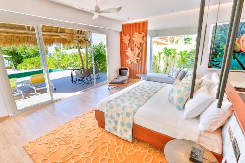 Jacuzzi Beach Villa at Emerald Maldives Resort & Spa Fasmendho