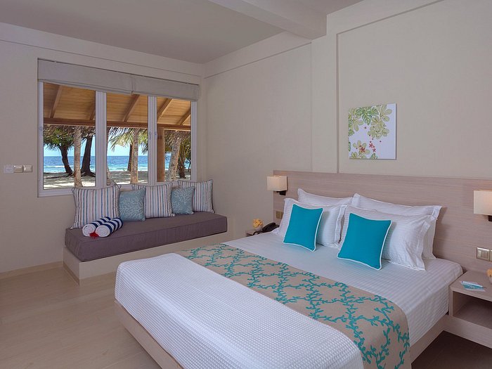 Deluxe Room at Malahini Kuda Bandos