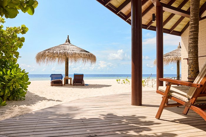 Beach Villa Superior Sea View at Robinson Maldives