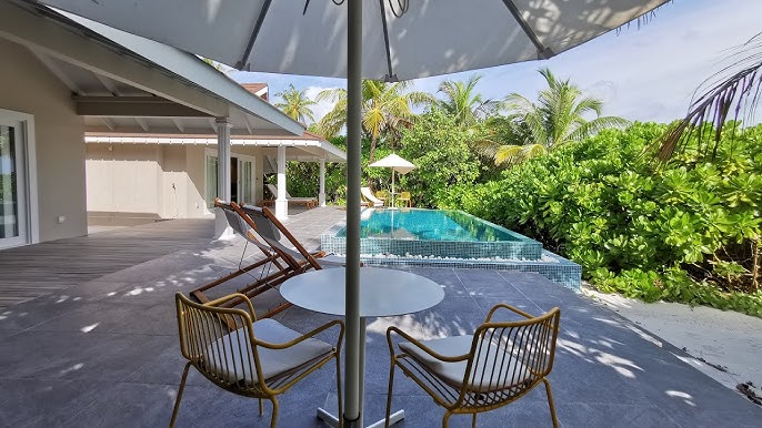 Lagoon Beach Villa at The Standard, Huruvalhi Maldives