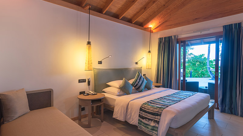 Jacuzzi Beach Villa at Vilamendhoo Island Resort & Spa